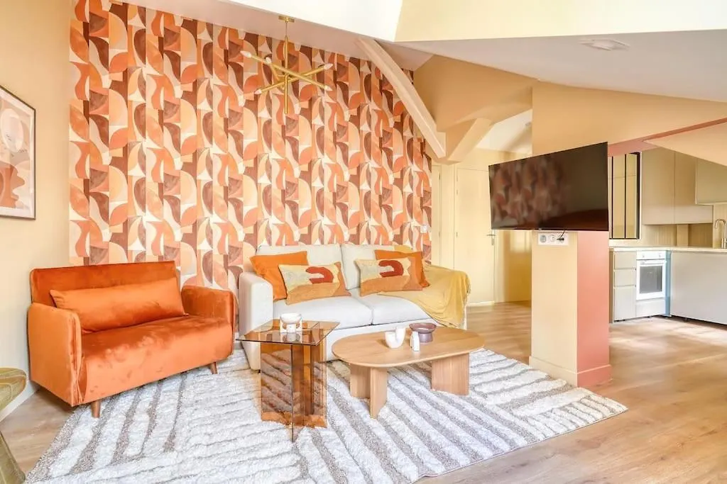 4d#appart 4pers # 1 # Commerce # 15#ac Apartament